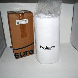 Bedsure Queen Duvet Insert, Lightweight, Cooling Comforter, White, 88x88, NWT